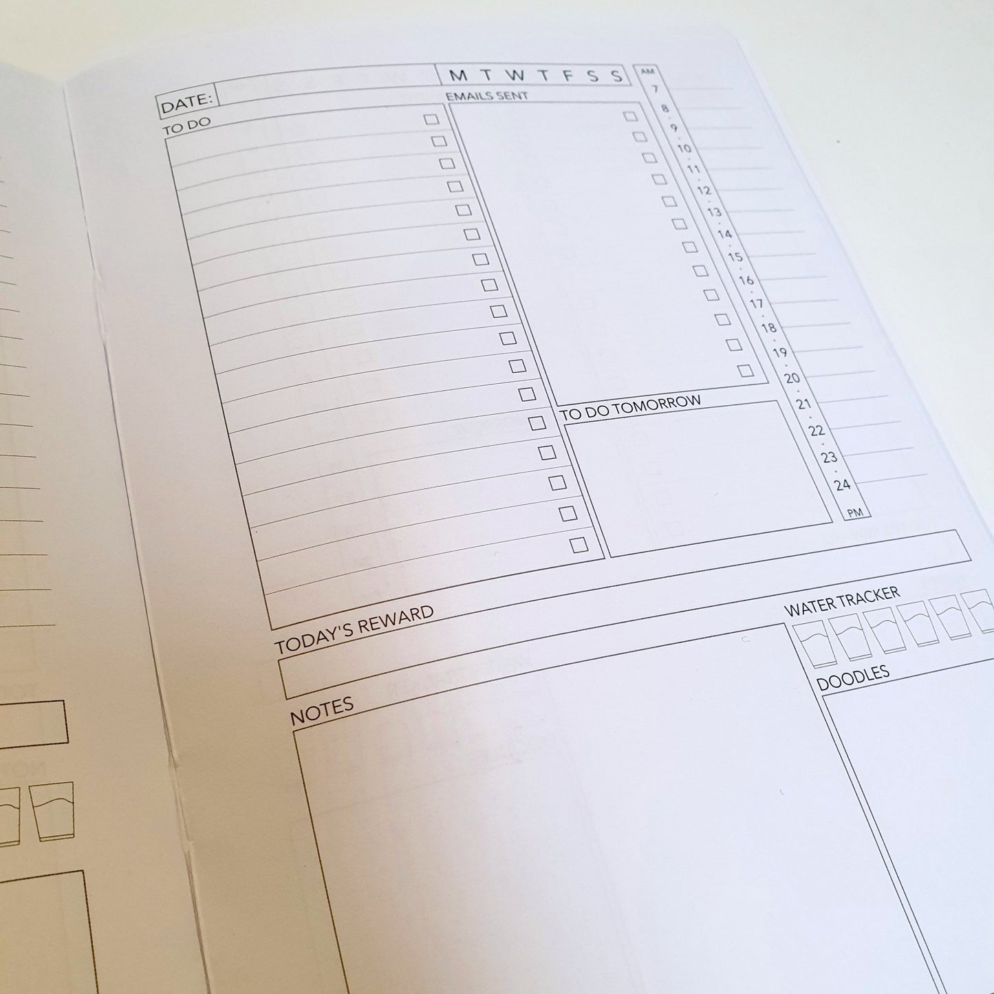 Celestial Moon Daily Planner - Fawn and Thistle